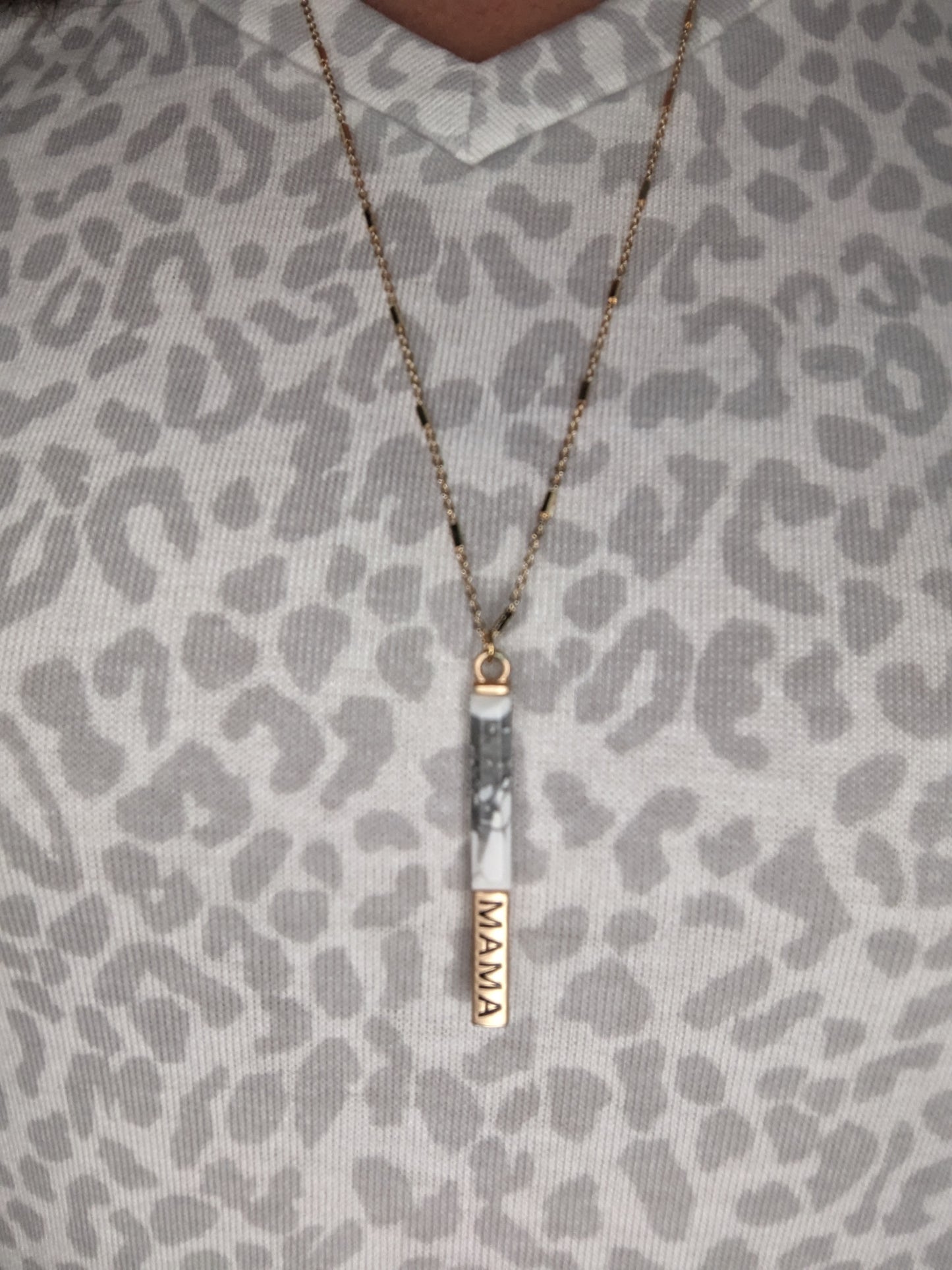 Mama Howlite Bar Necklace